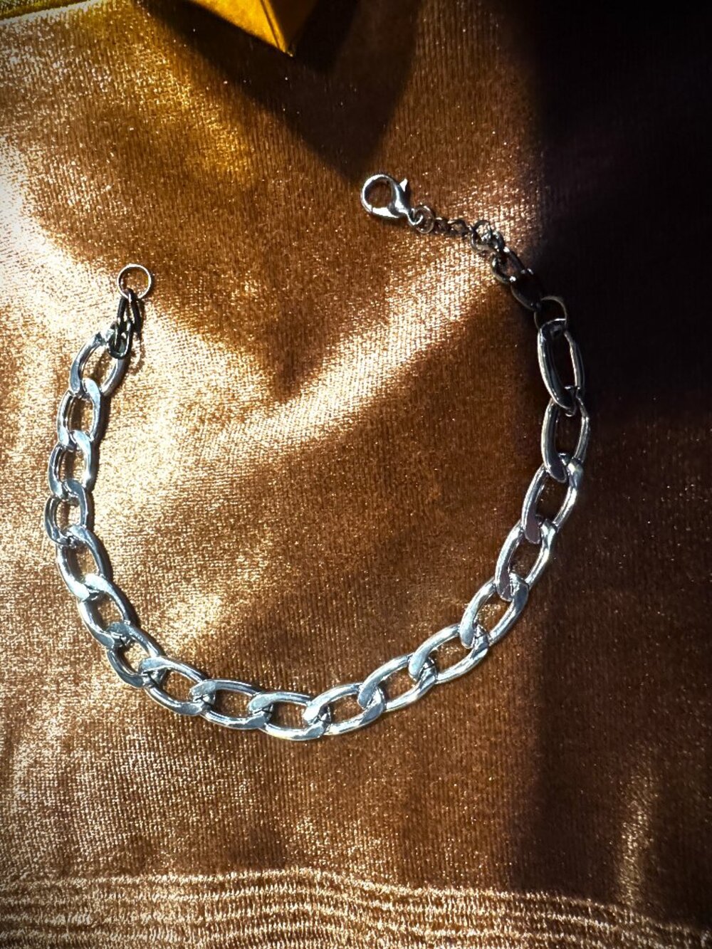 Silvery Curb Chain Bracelet 13 x 8 Mm Links, Black Closure Chain/Loops Sizes